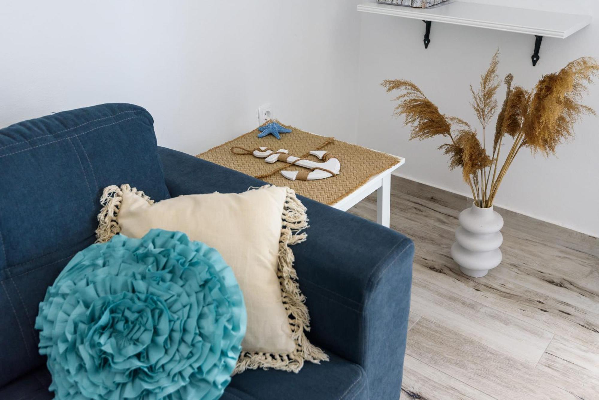 Apartments Morska Vila Комарна Екстер'єр фото